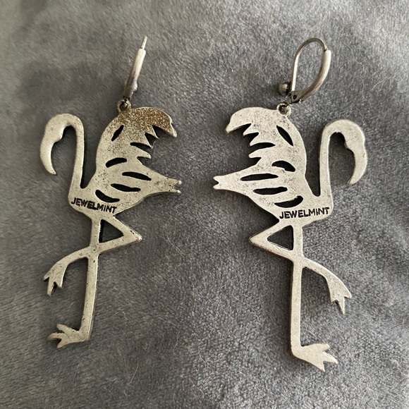 Jewelmint Flamingo Earrings - Picture 2 of 4